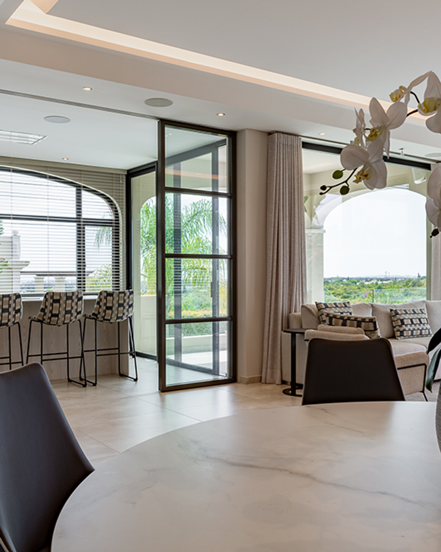 The Crest Loulé — interior design by Melissa Jane Interiors, photo 11