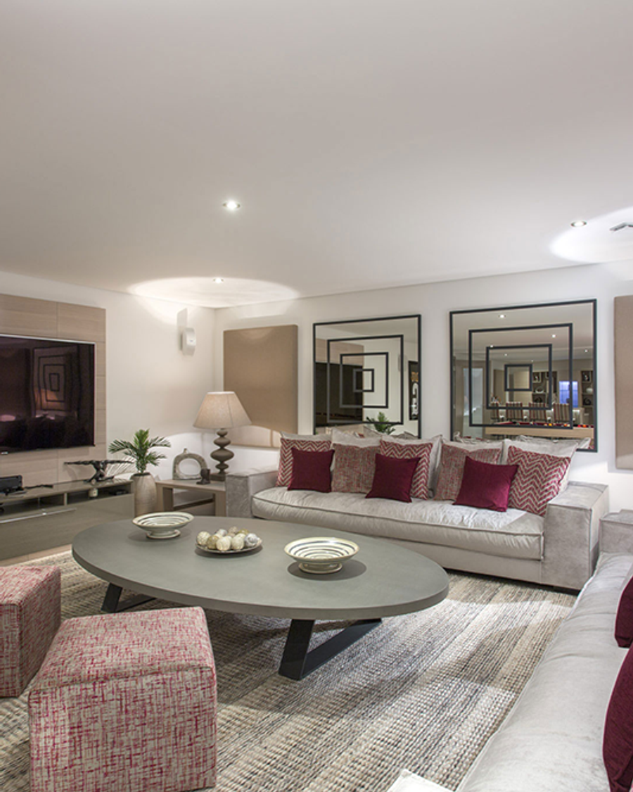 Rua Cávado Quinta do Lago — interior design by Melissa Jane Interiors, photo 11
