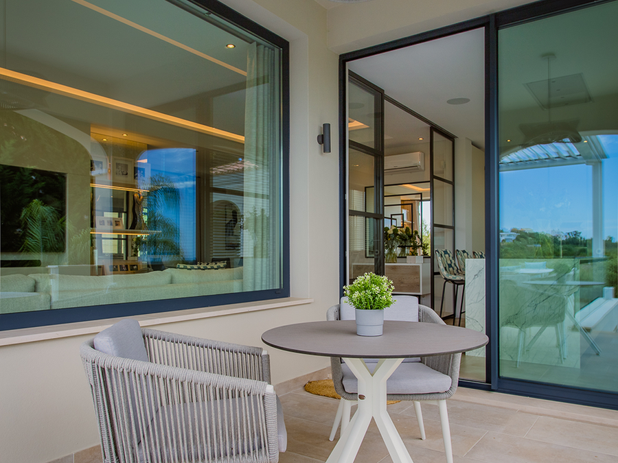 The Crest Loulé — interior design by Melissa Jane Interiors, photo 15