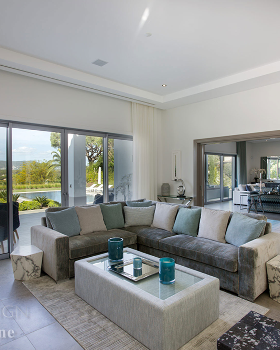 Rua Cávado Quinta do Lago — interior design by Melissa Jane Interiors, photo 5