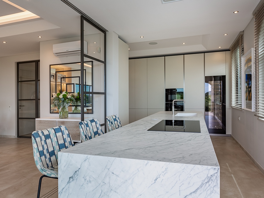 The Crest Loulé — interior design by Melissa Jane Interiors, photo 13